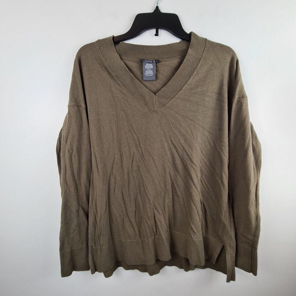 Matty M Olive Green V-Neck Pullover Sweater Womens S Relaxed Fit Drop Shoulder